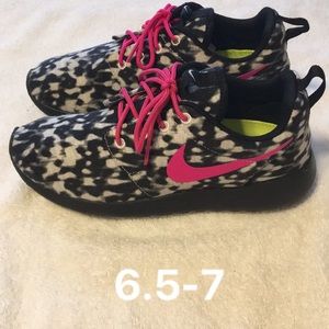 Nike women’s 6.5-7 custom